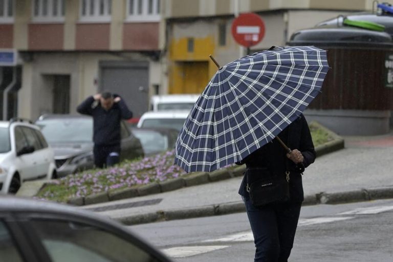 La entrada de una borrasca atlántica provocará este lunes el inicio de lluvias que irán de oeste a este