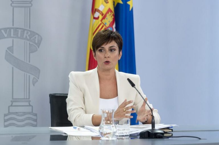 El Gobierno ve «absolutamente decepcionante» la propuesta energética del PP: «Es un copia y pega»