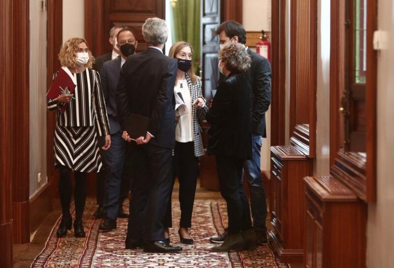 El Congreso rechaza anular su concurso para comprar nuevos móviles con los votos de PSOE y PP