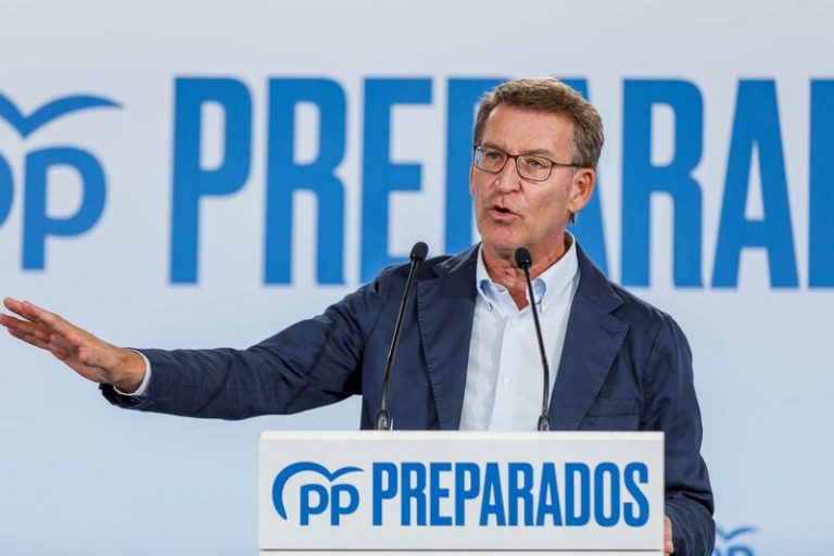 Feijóo «cede los derechos de autor» de su propuesta energética al Gobierno si «quiere implementar el proyecto»
