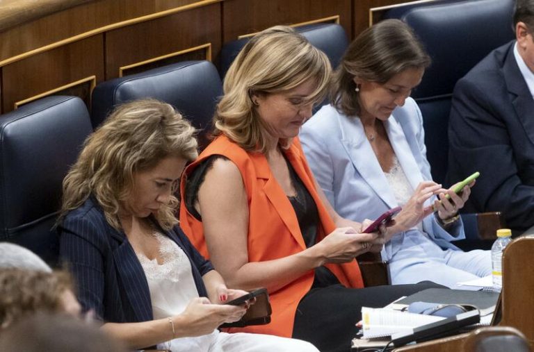 PP da un «sobresaliente» a Alegría como «portavoz del insulto» y la ministra replica: «Cuando proponen es corta y pega»