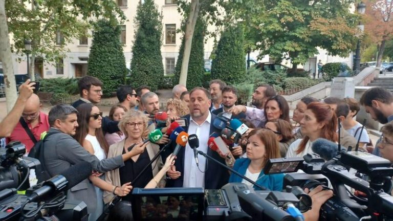 Junqueras (ERC) expresa su apoyo «personal y político» a Gabriel antes de comparecer en el Supremo