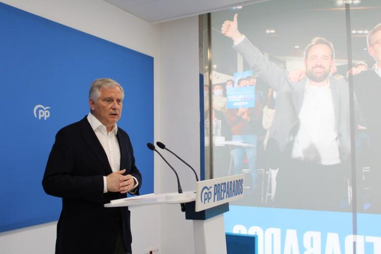 PP presume de que Feijóo y Núñez pasearán por Albacete mientras Page y Sánchez se «esconderán» en Toledo
