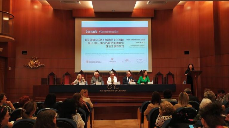 Cataluña propondrá fijar por ley que las direcciones de colegios profesionales sean paritarias