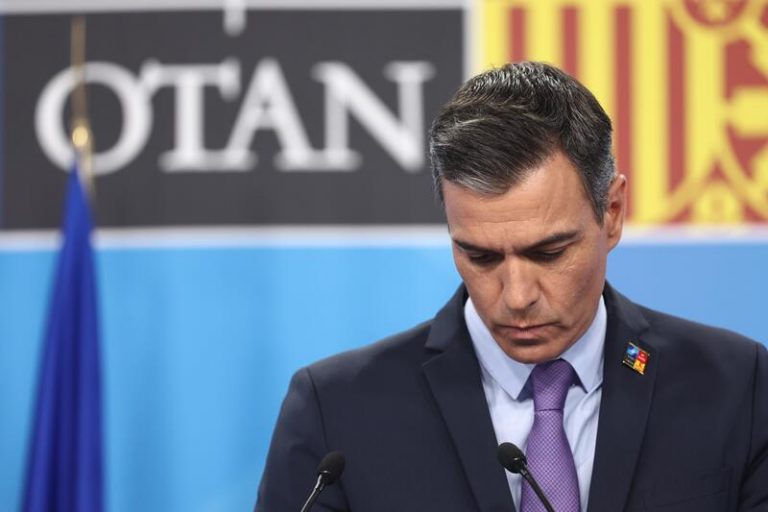 El Gobierno evidencia su división con la abstención de Podemos y Garzón a que Finlandia y Suecia entren en OTAN
