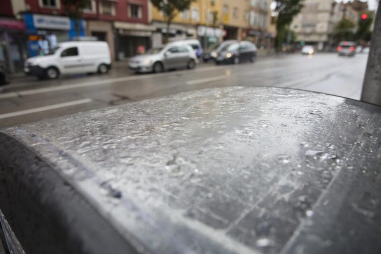 Las lluvias y tormentas tendrán mañana en riesgo o riesgo importante a Baleares, Barcelona, Girona, Alicante y Valencia