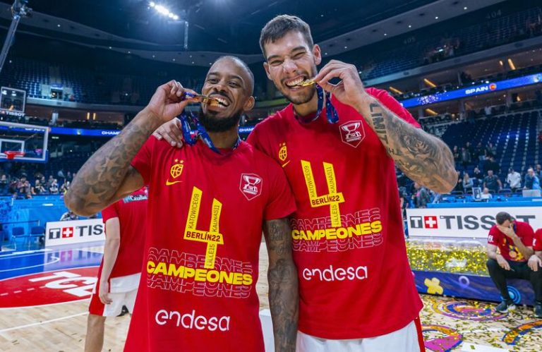 Willy Hernangómez: «Nos merecíamos esta medalla de oro»