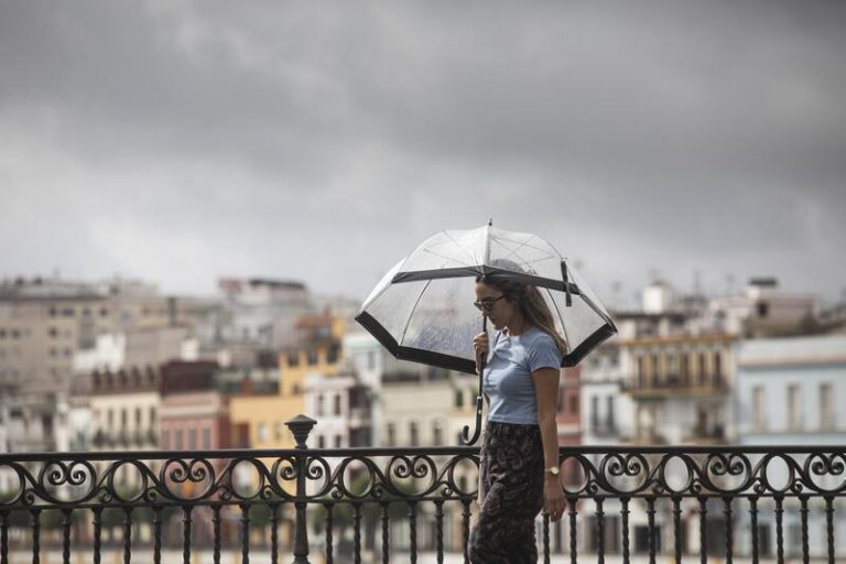 Chubascos y tormentas marcarán este lunes en el interior peninsular
