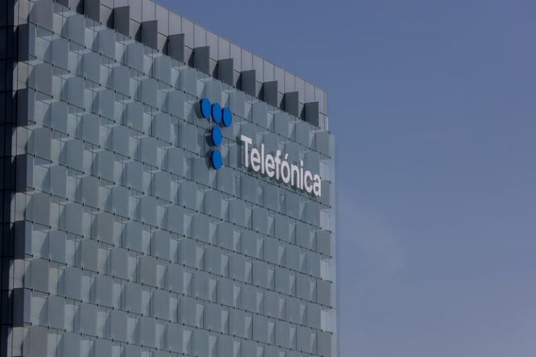 Telefónica recorta en más de 200 millones el precio de la compra de los activos móviles de Oi en Brasil