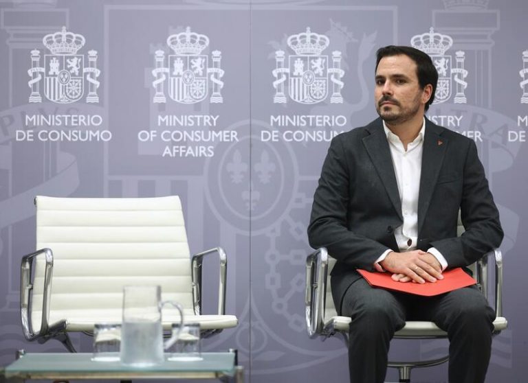 Garzón se queja de que Vox pregunte al Gobierno por «el derecho» a no recibir formación nutricional en colegios