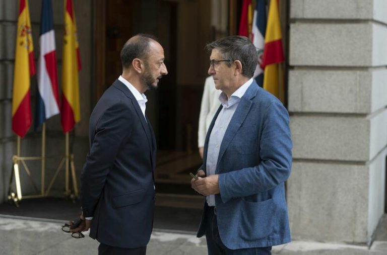 Ferraz sobre el candidato del PSOE al ayuntamiento de Madrid: «Todo lo que está haciendo Lobato es acertado»