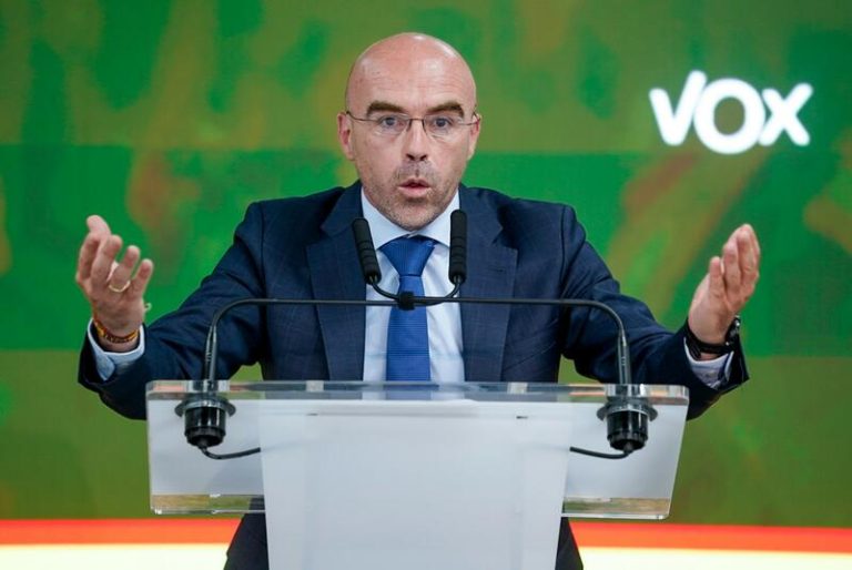Vox avisa a Olona de que jamás dejará de ser alternativa y augura más ataques al partido para consolidar el bipartidismo