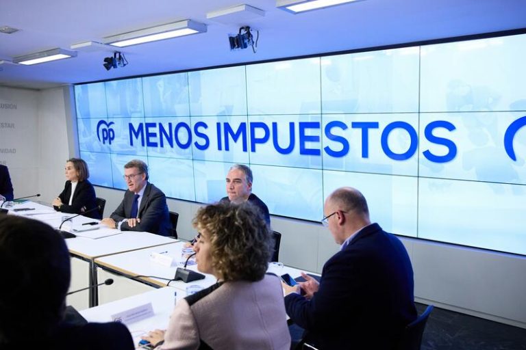 Feijóo ofrece el modelo de «unión» del PP frente al modelo de «división» de Sánchez