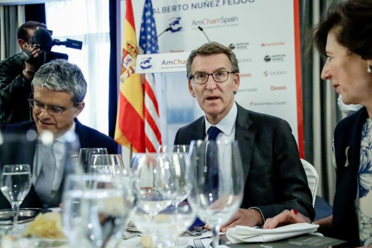 Feijóo urge a Sánchez a rebajar ya los impuestos a la clase trabajadora si lo va a hacer: «Bájeselos de una vez»