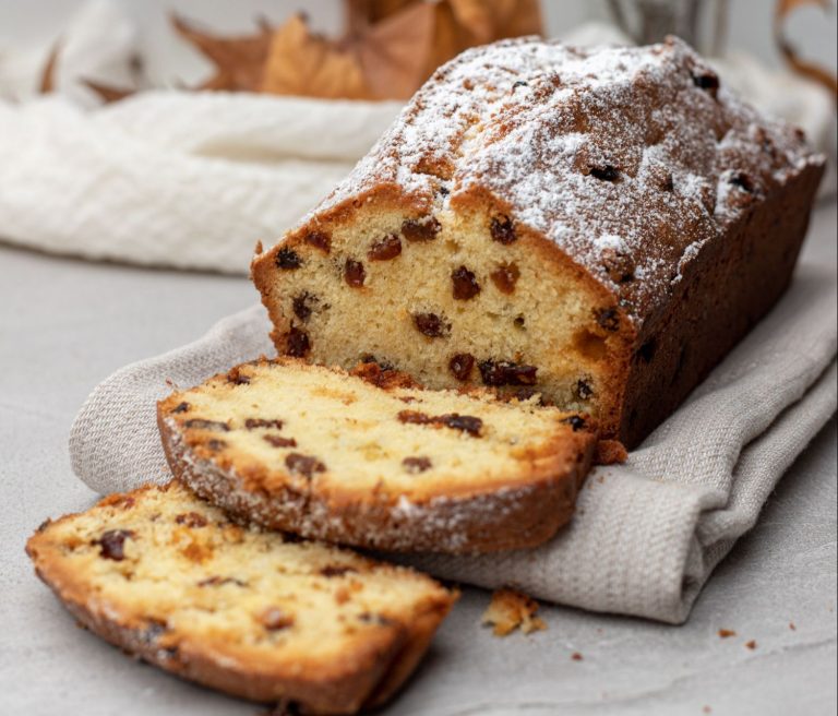Bizcocho de canela y pasas de corinto: el delicioso postre que nadie rechazará
