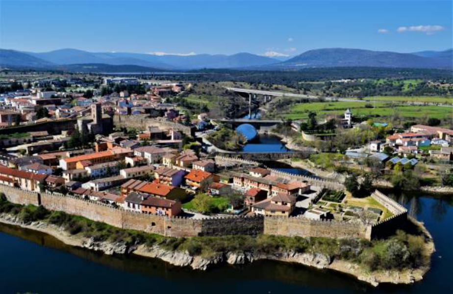 Buitrago de Lozoya, una villa amurallada