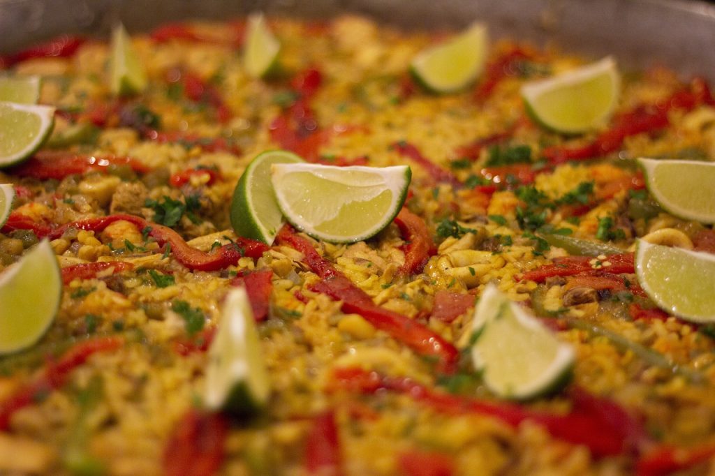 Cómo Hacer Una Paella Valenciana De Escándalo Baja En Calorías