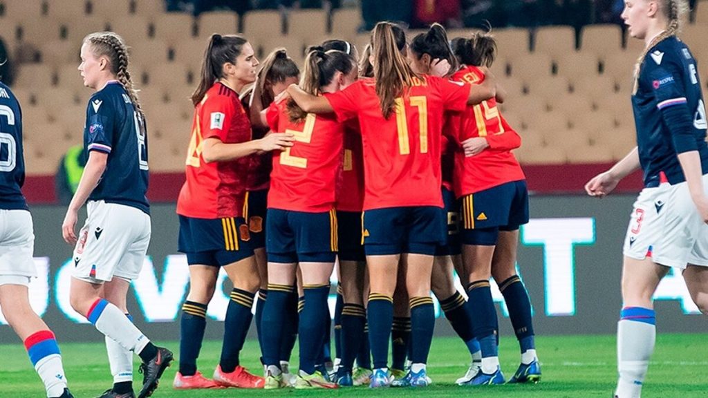 Crisis En El Fútbol Femenino