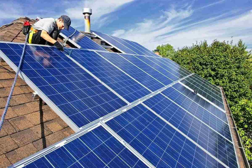 ¿Cuántas Placas Solares Necesito Instalar En Casa?