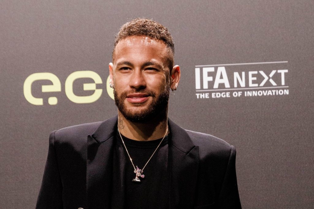 ¿Cuánto Gana El Jugador Neymar Jr.?