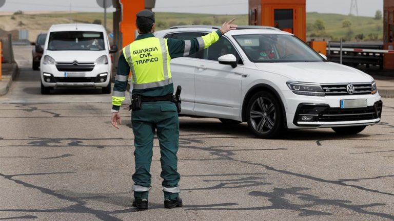 DGT: si no llevas este objeto te multarán con 500 euros