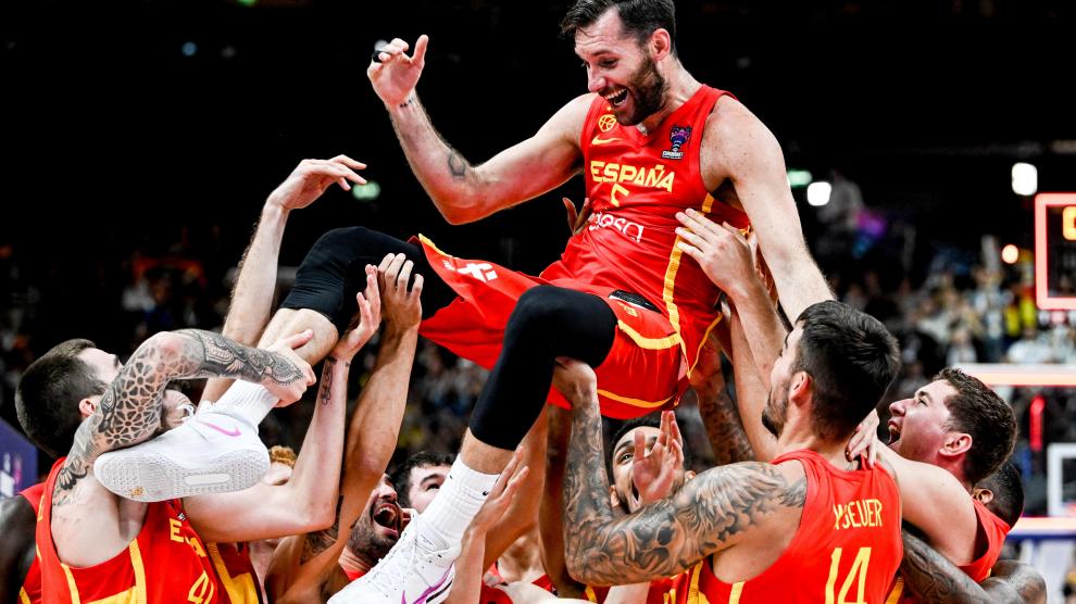 España Vino De Menos A Más Para Instalarse En La Final