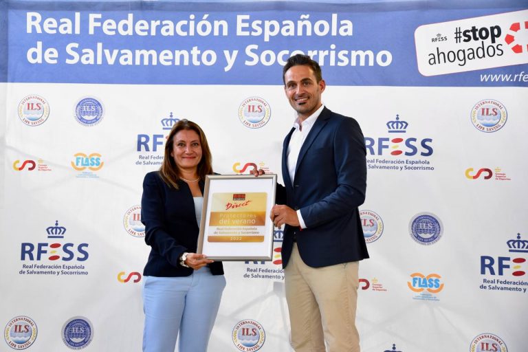 La Real Federación Española de Salvamento y Socorrismo (RFESS) recibe un reconocimiento de Securitas Direct