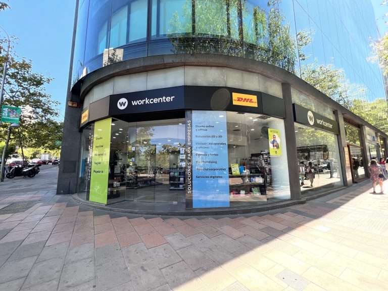 Workcenter baja los precios a los estudiantes