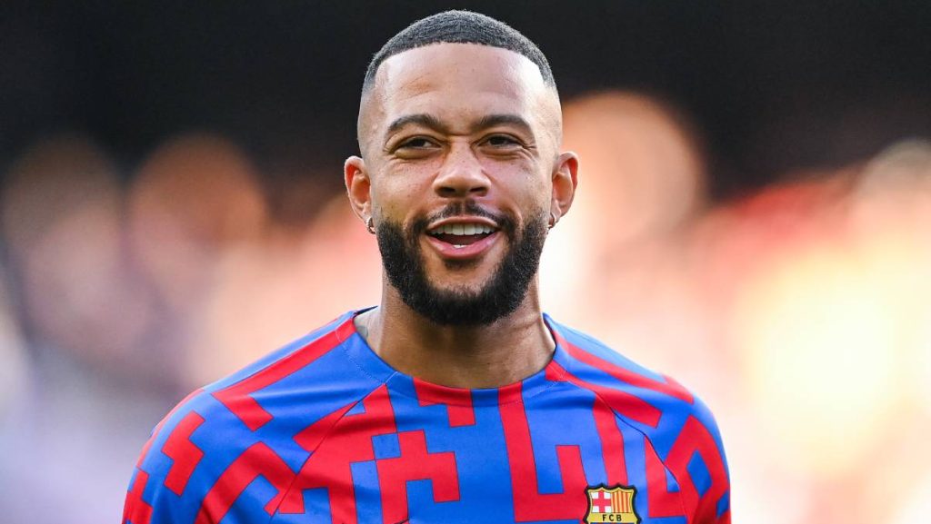 García Pimienta Se Lleva Otro Chasco En El Sevilla Fc 60 Memphis Depay E1725762474722