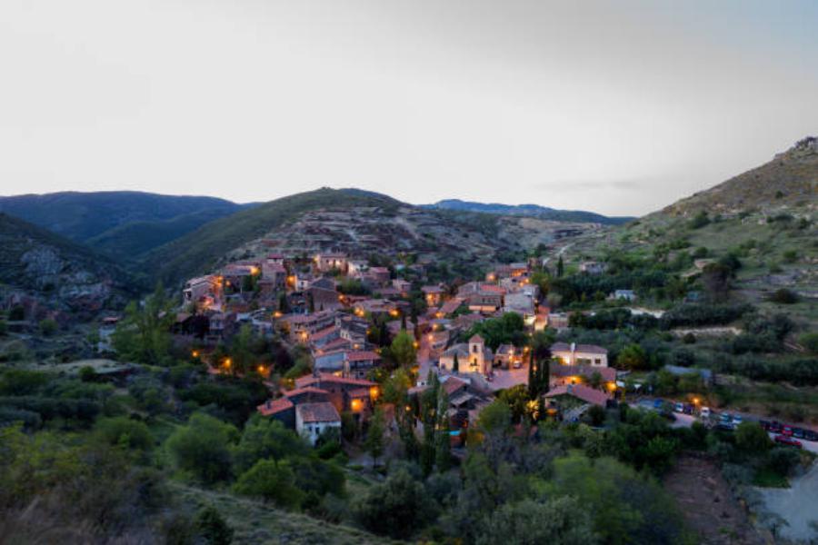 Patones de Arriba, paraíso de calles empedradas