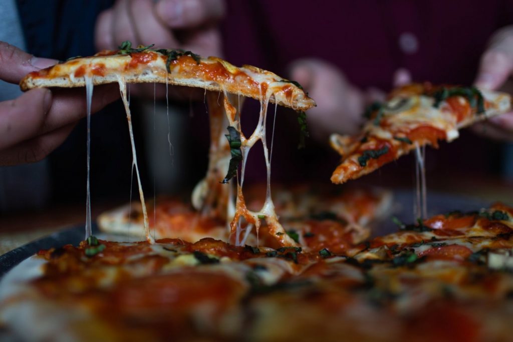 Pizza en la sartén: la receta para que disfrutes sin engordar ni un gramo