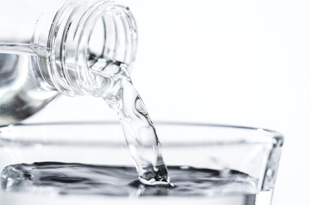 ¿Se Debe Beber Agua Con El Estómago Vacío?