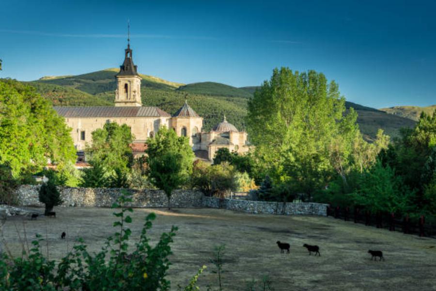 Rascafría, a 100 km de Madrid