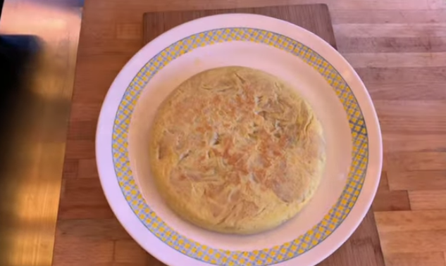 Tortilla de patatas de Betanzos: la receta que nunca falla