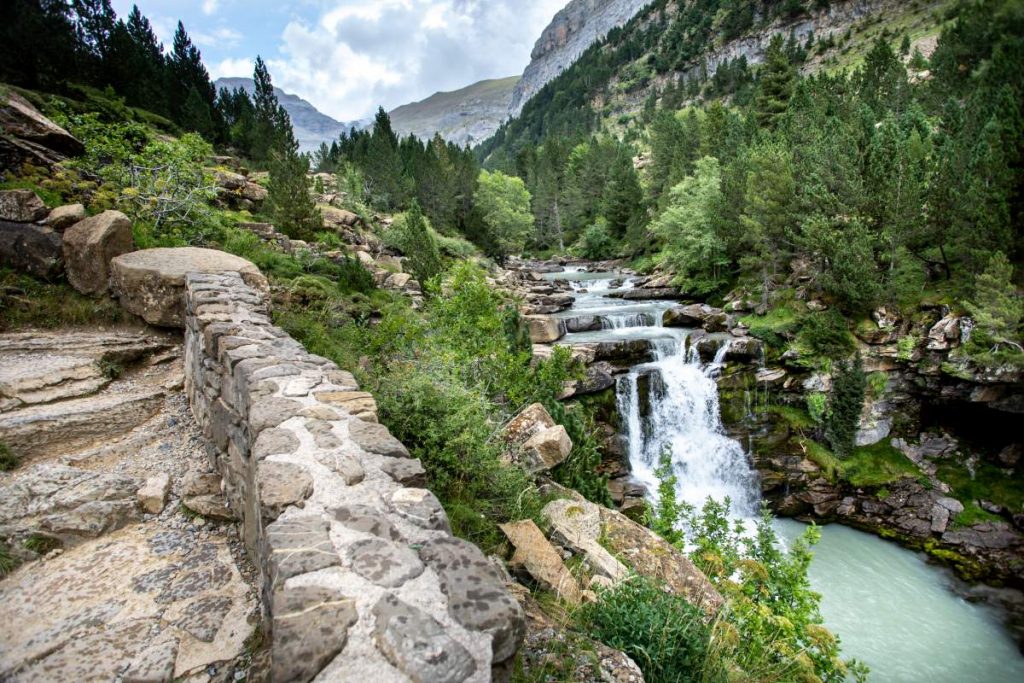 Valle De Ordesa, Uno De Los Pueblos De España Con Más Historia