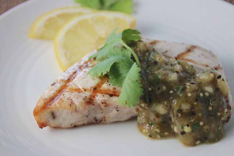 Emperador con salsa verde: así se hace para que quede delicioso