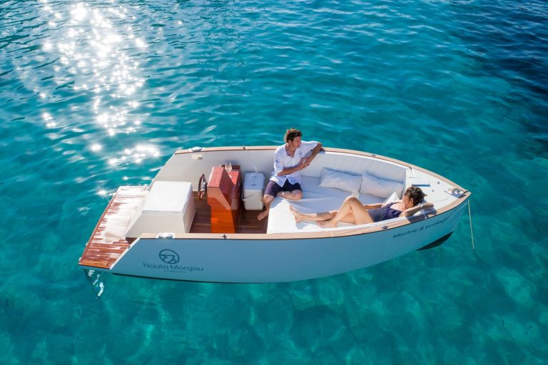 OK Yachts se convierte en socio mayoritario del astillero mallorquín eBoats Experience