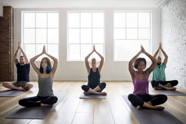 Cursos y talleres los fines de semana para mejorar las técnicas de yoga, con Yoga para Vivir