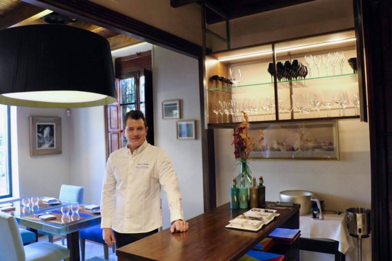 Dos cocinas, dos cocineros y cuatro manos