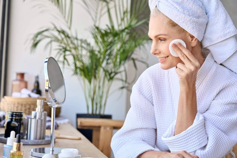 Limpieza de la piel garantizada y confort en pieles maduras con el dúo DERMAL CLEAN de BIOTICALCARE