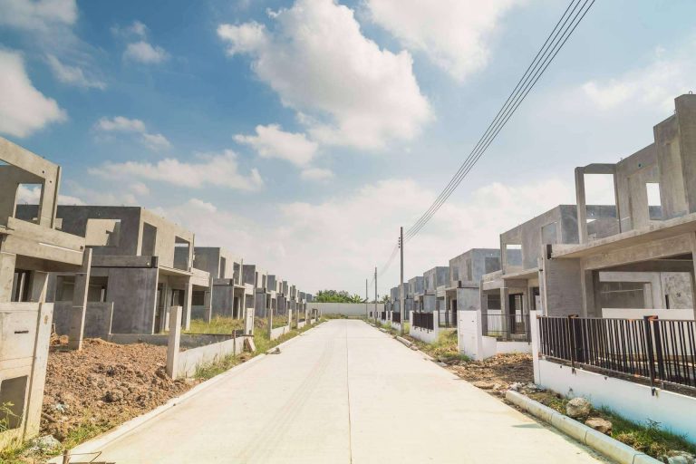 ¿Qué beneficios aporta la construcción de viviendas prefabricadas?