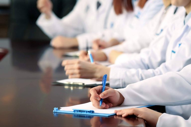 Cursos homologados para profesionales sanitarios, en AFOE Formación