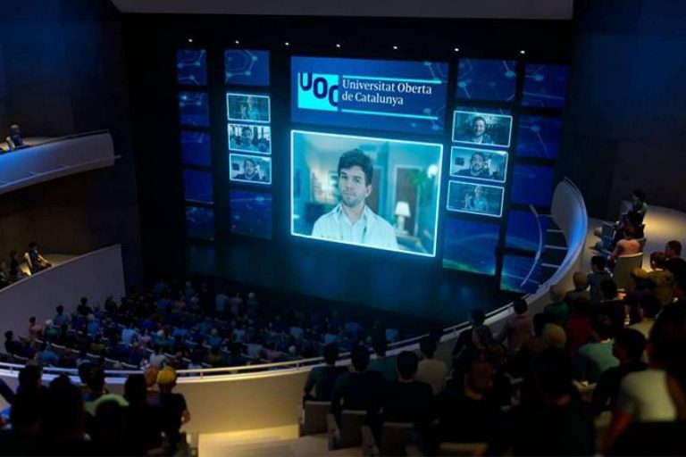 Utilizar la realidad virtual y aumentada en los eventos virtuales para fomentar la participación y mejorar los eventos de las empresas
