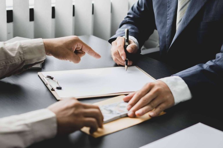 Aicad Business School ofrece cursos con prácticas en empresas
