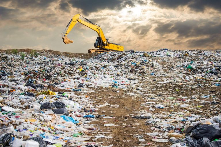 ¿Cómo acabar con la problemática de los vertederos y mantener el planeta sano?, con CleanCarbon