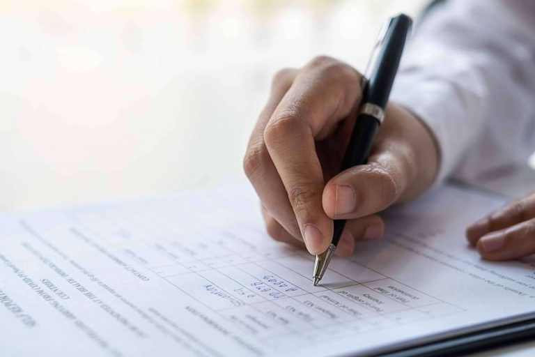 ¿Qué es el arraigo por formación y cómo solicitarlo?, Europa Legal lo explica