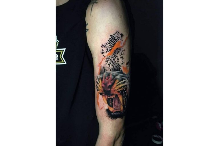Vieja Escuela Tattoo, tatuajes realistas en blanco y negro o a color