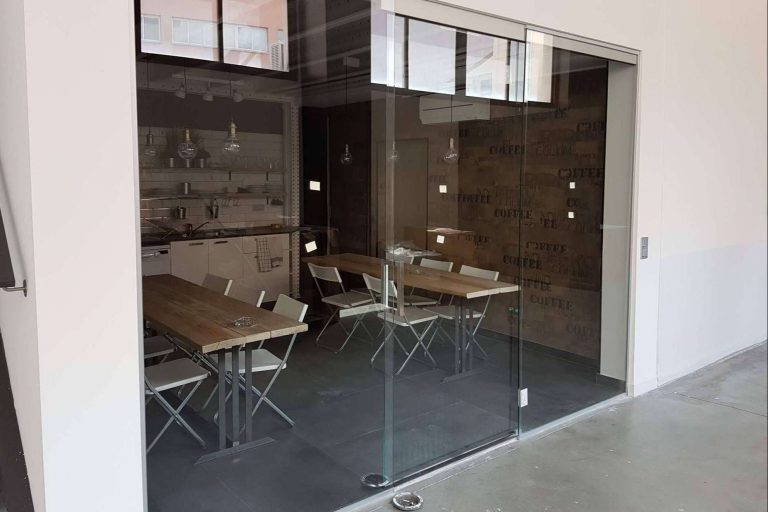 La colección de mamparas de oficina de OfficeDeco