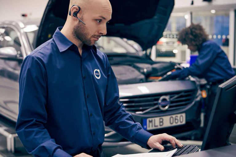Volvo Car Llemosa de Lleida recalca la importancia de llevar un vehículo a un taller oficial de la misma marca
