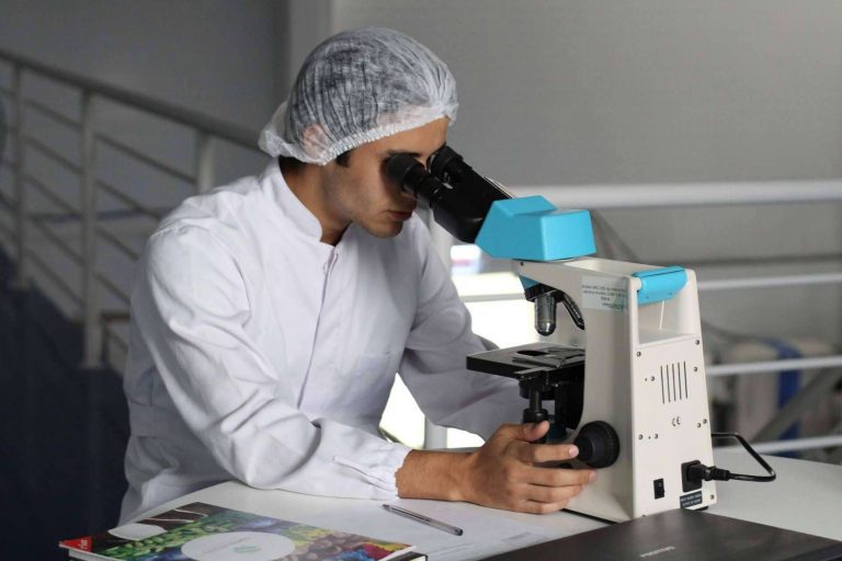 Cómo encontrar la mejor clínica para esta dolencia con Uromedics